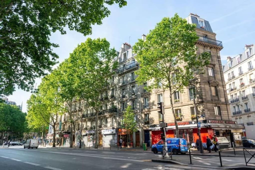 Charmant Appartement Entier A Montmartre Pour 4 パリ エクステリア 写真