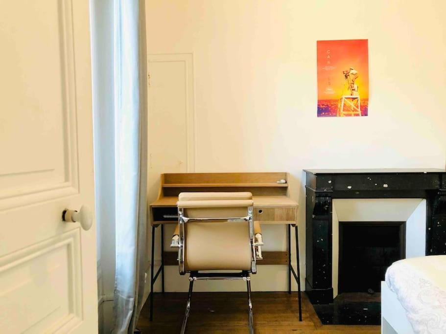 Charmant Appartement Entier A Montmartre Pour 4 パリ エクステリア 写真